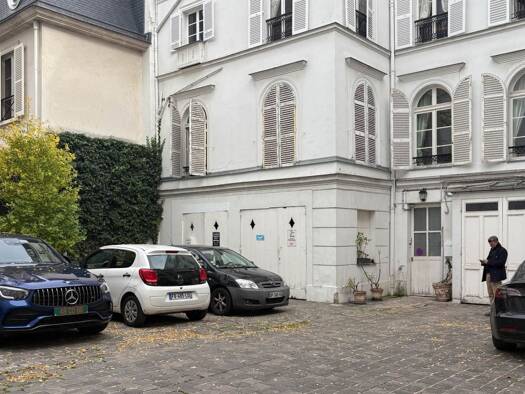 Appartement à vendre 230 000 € 1 pièce 16,7 m² RDC/5 Paris 8ème arrondissement 75008