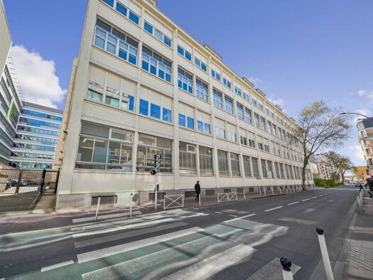 Espace bureau à vendre 6 208 400 € 1 411 m² de bureaux divisible de 706 m² à 1 411 m² Peri-Brossolette Montrouge 92120