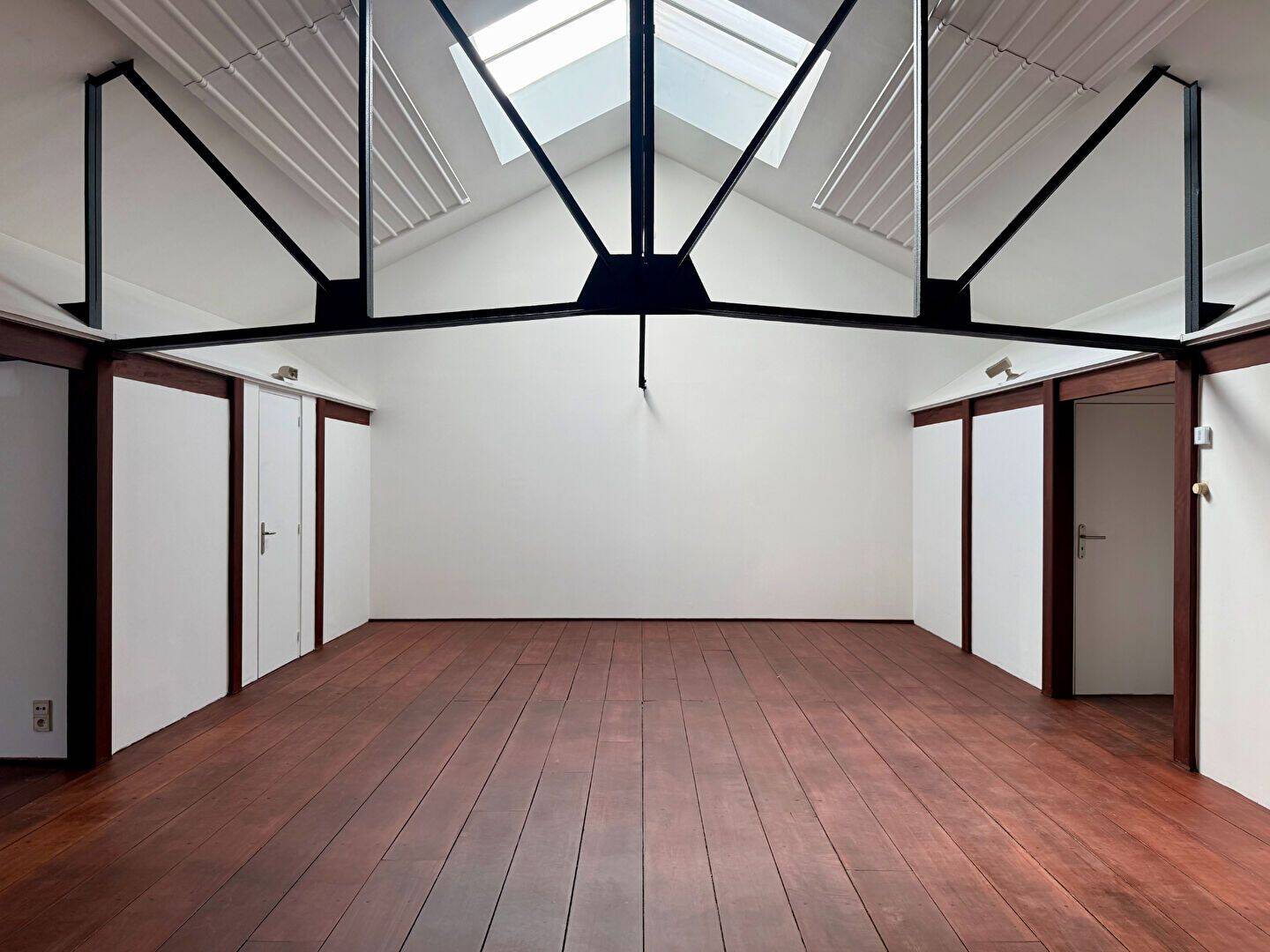 Loft 179 m² - Proche facultés et transports