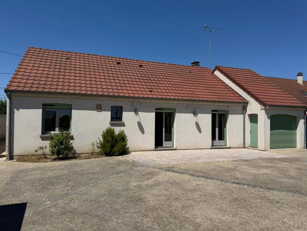 Maison 4 pièces 92 m² · à Mareau-aux-Prés · 92,2 m² · 950 €