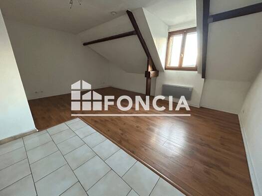 Appartement à louer 690 € 2 pièces 1 chambre 43,7 m² 2ème étage Faremoutiers 77515