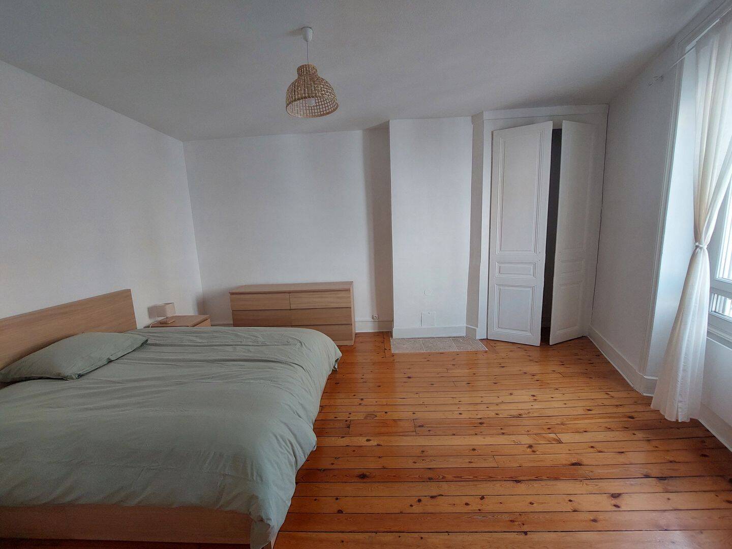 Appartement 2 pièces 68 m² · à Roanne · 68 m² · 735 €/mois