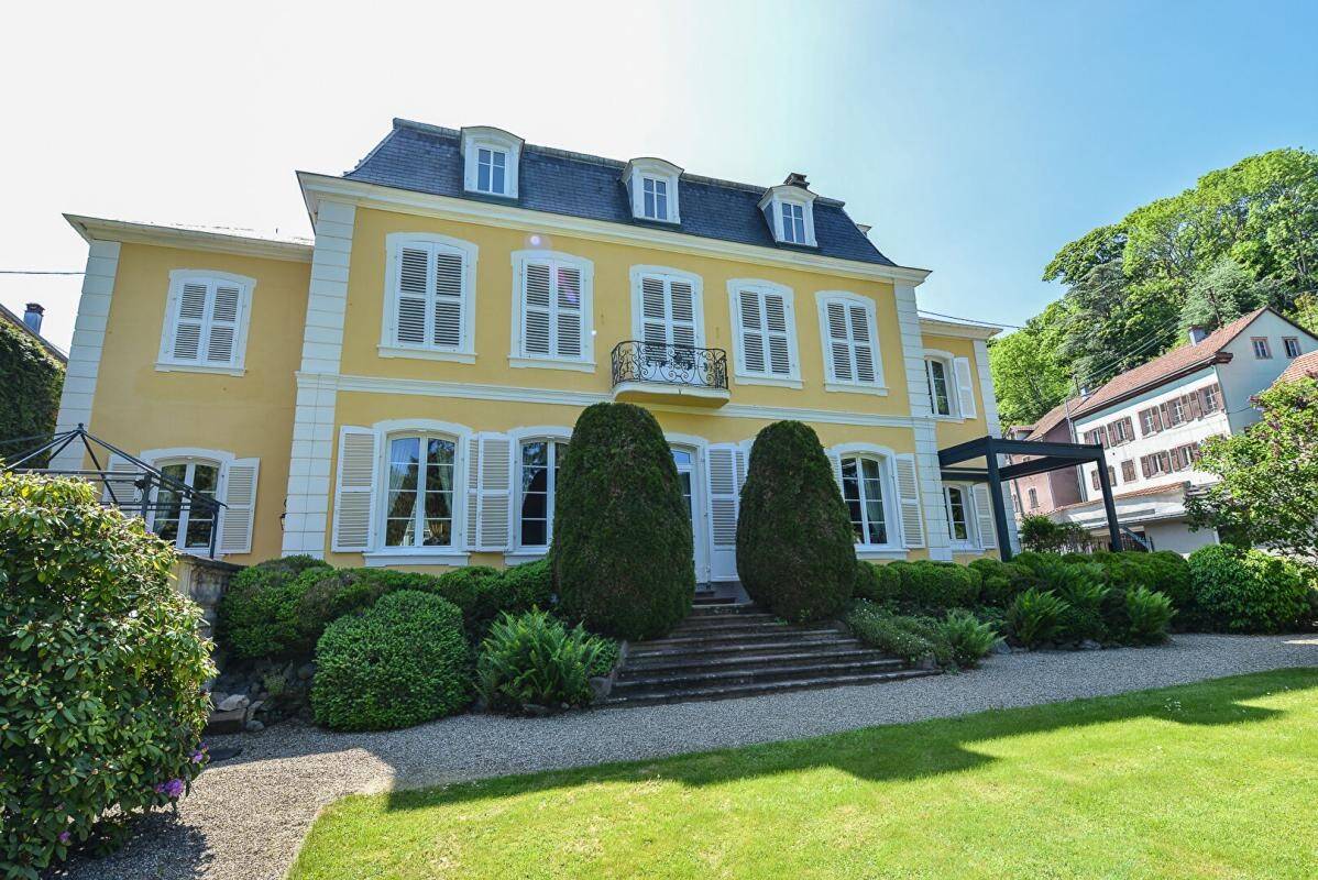 Maison 12 pièces 430 m² · à Sainte-Marie-aux-Mines · 430 m² · 920 000 €