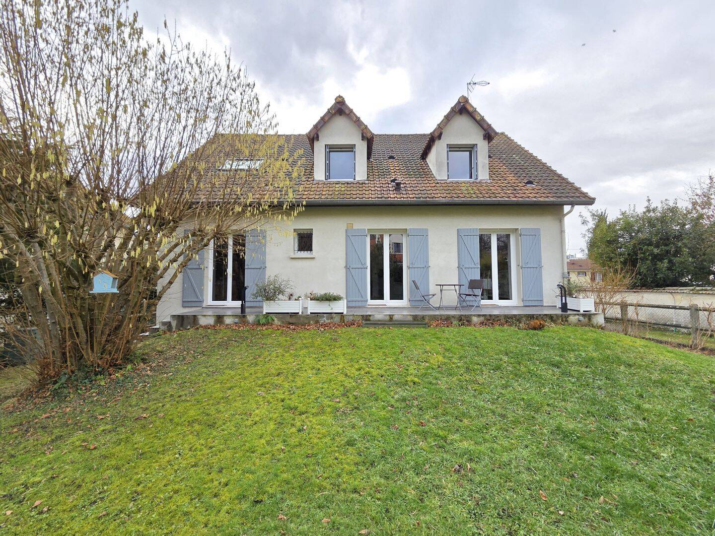 Maison 8 pièces 149 m² · à Le Plessis-Trévise · 149,3 m² · 560 000 €