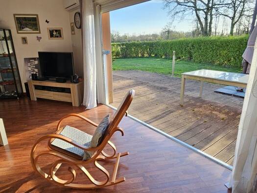 Maison de plain-pied à vendre 289 000 € 6 pièces 4 chambres 141 m² 949 m² de terrain Froidfond 85300