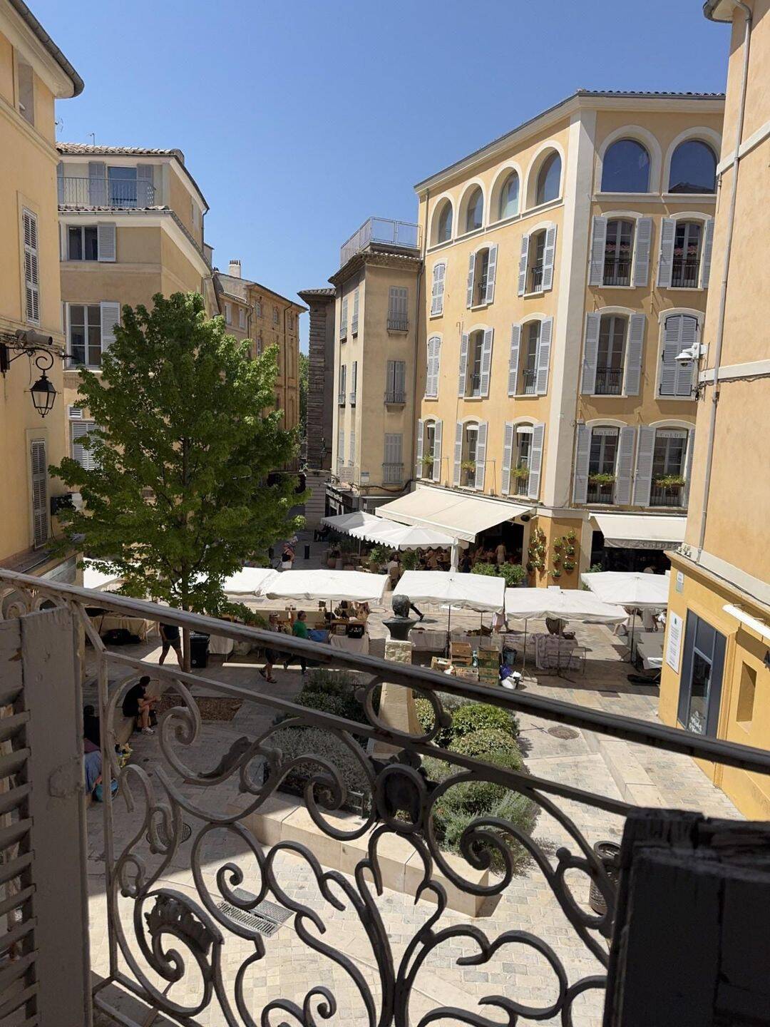 Appartement 2 pièces 50 m² · à Aix-en-Provence · 49,5 m² · 861 €
