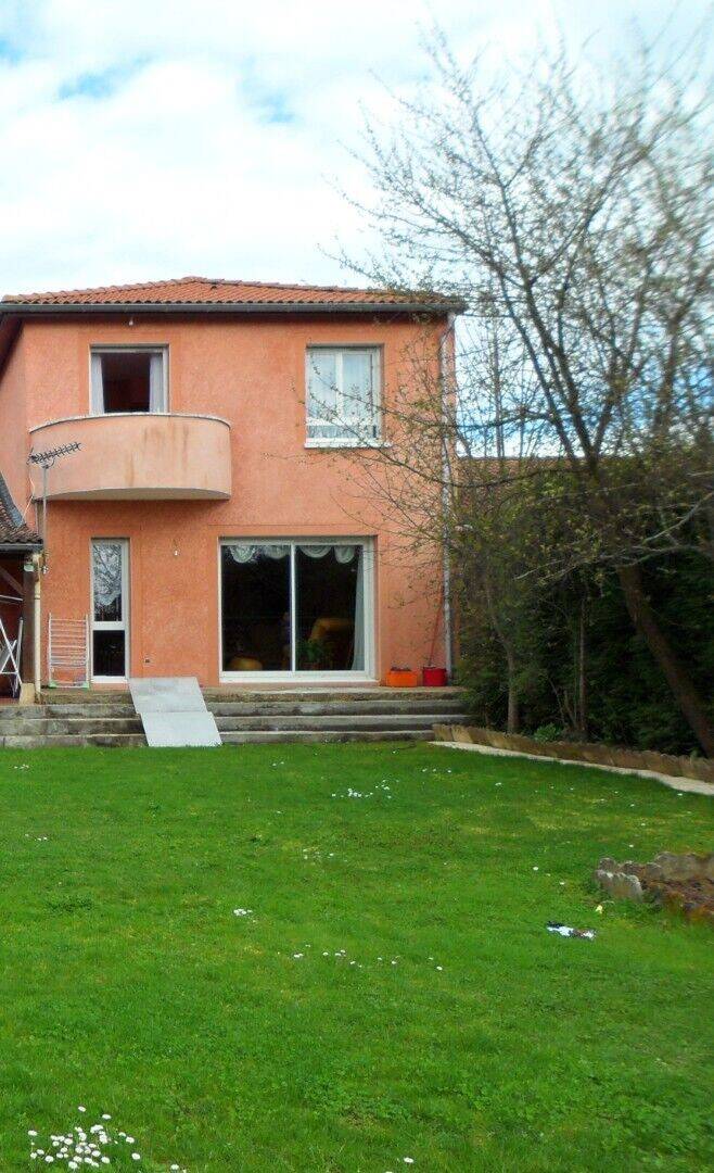 Maison 4 pièces 110 m² · à Villars-les-Dombes · 110 m² · 1 252 €