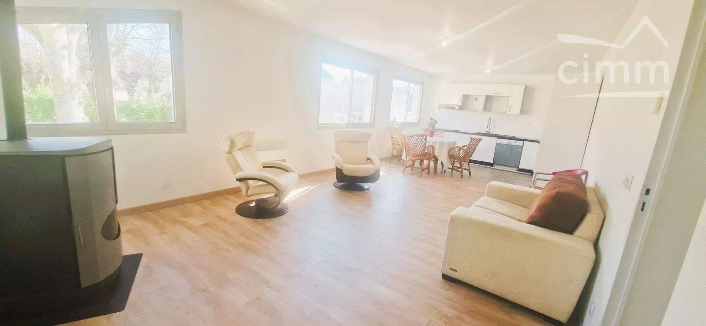 Appartement 3 pièces 85 m² · à La Tour-du-Pin · 85 m² · 159 000 €