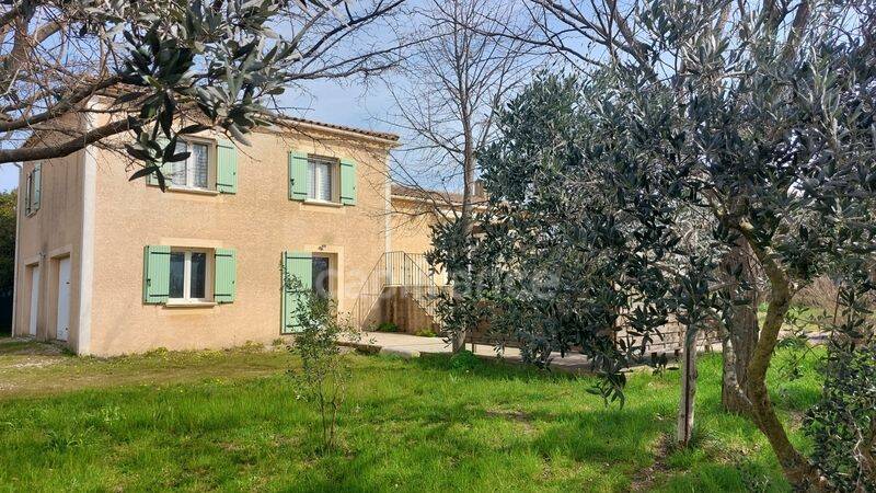 Maison 5 pièces 104 m² · à Châteaurenard · 104 m² · 441 000 €