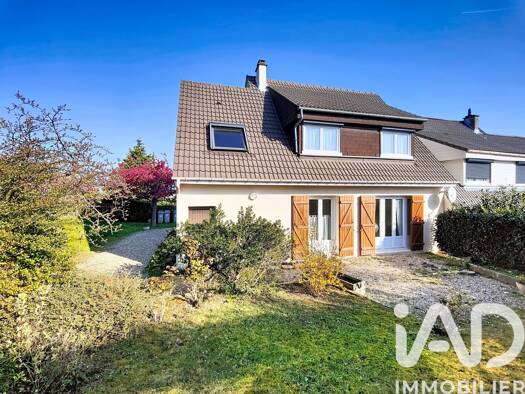 Maison à vendre 270 000 € 5 pièces 4 chambres 102 m² Nord Est Magnanville 78200