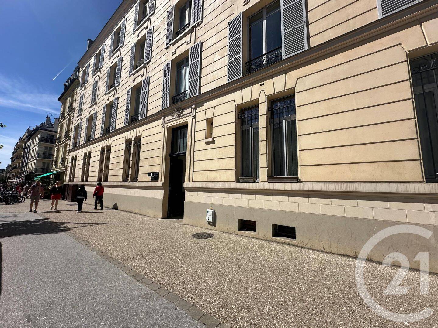 Appartement 6 pièces 132 m² · à Versailles · 132 m² · 3 600 €