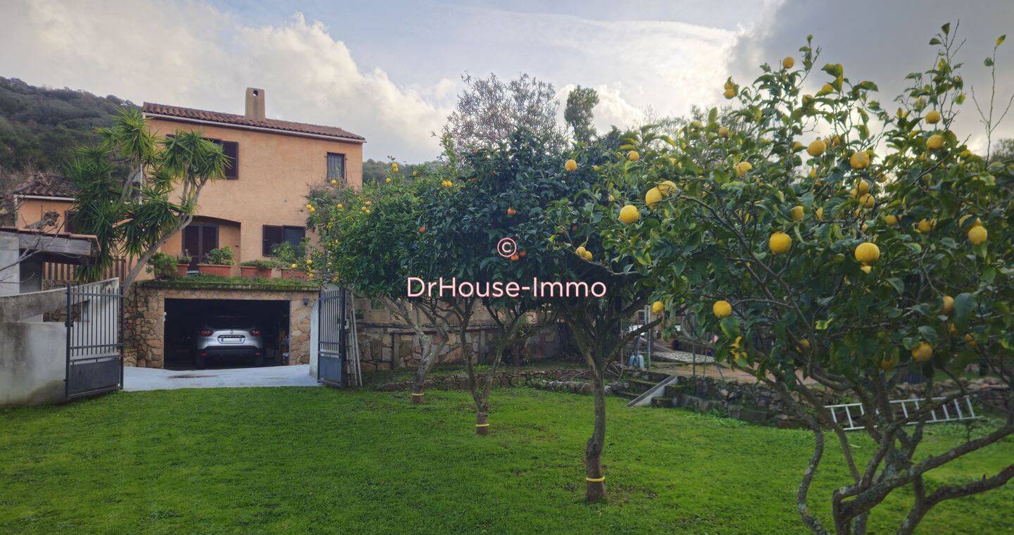 Maison 5 pièces 150 m² · à Figari · 150 m² · 525 000 €