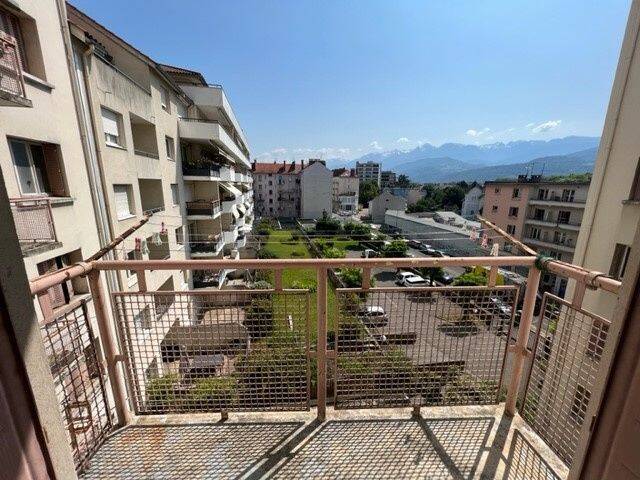 Appartement 2 pièces 51 m² · à Grenoble · 51,1 m² · 614 €