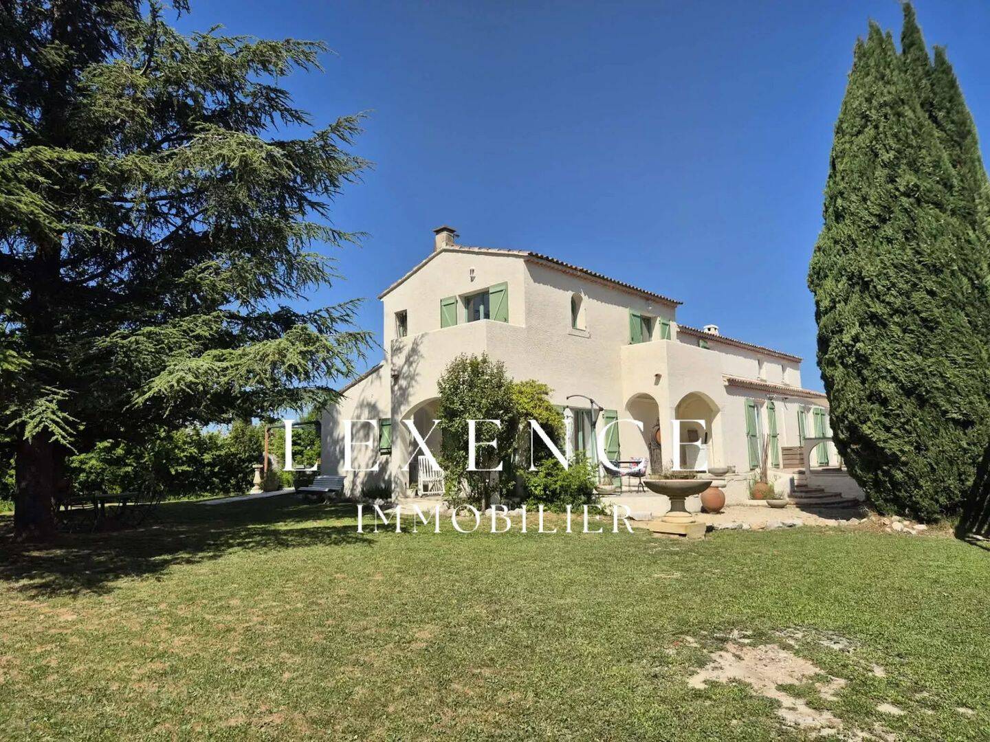 Maison 6 pièces 240 m² · à Aix-en-Provence · 240,4 m² · 927 000 €
