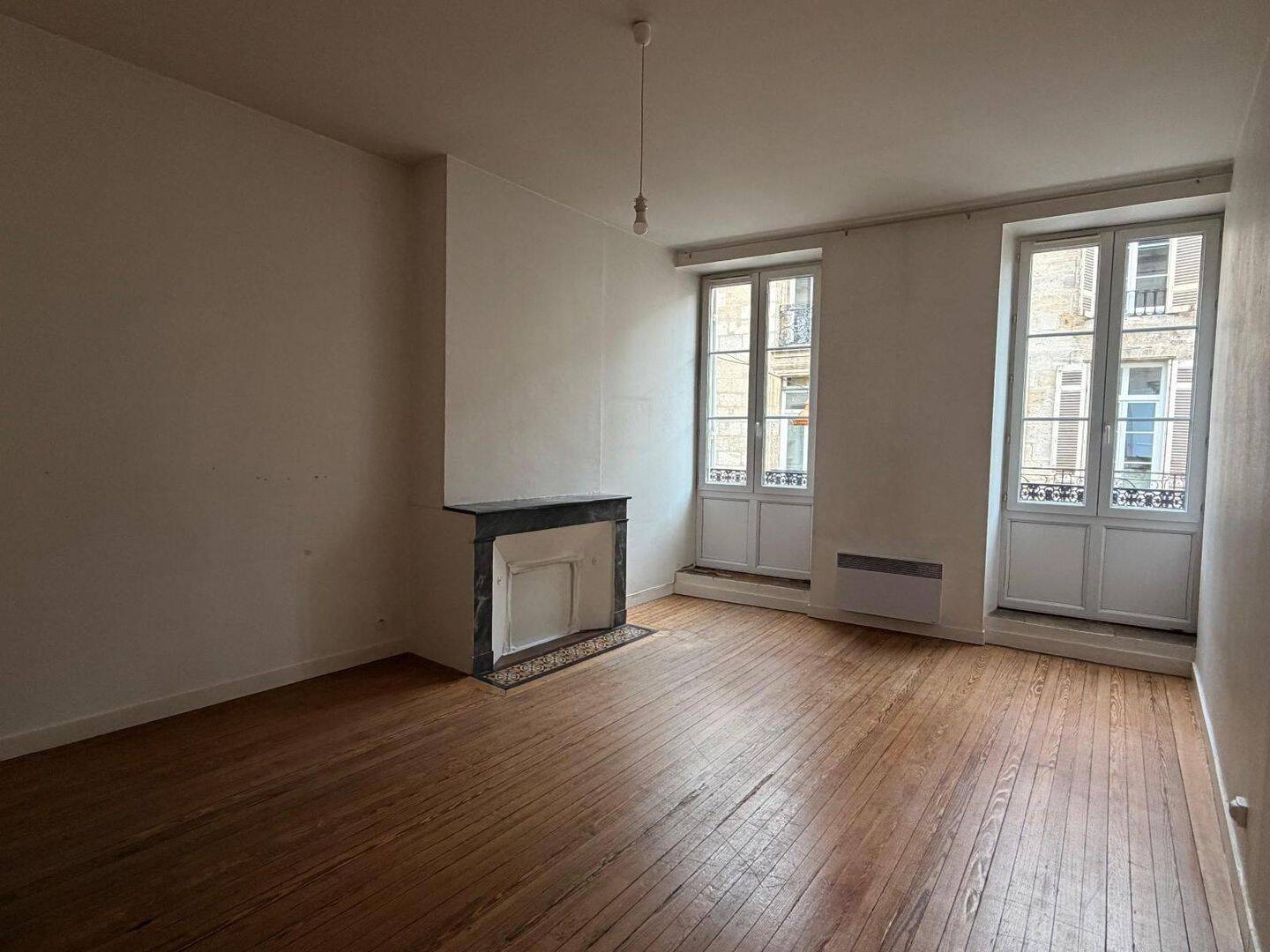 Appartement 1 pièce 35 m² · à Bordeaux · 35,4 m² · 667 €/mois