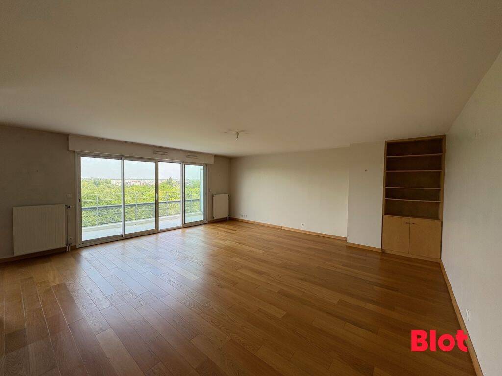 Appartement 4 pièces 107 m² · à Rennes · 107,3 m² · 1 581 €