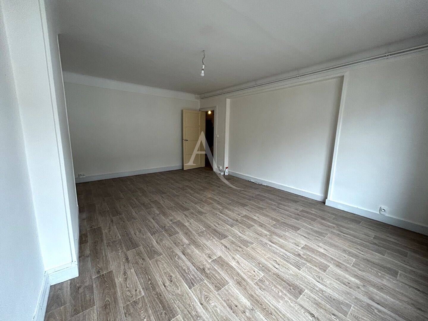 Appartement 5 pièces 132 m² · à Épinal · 131,7 m² · 780 €/mois