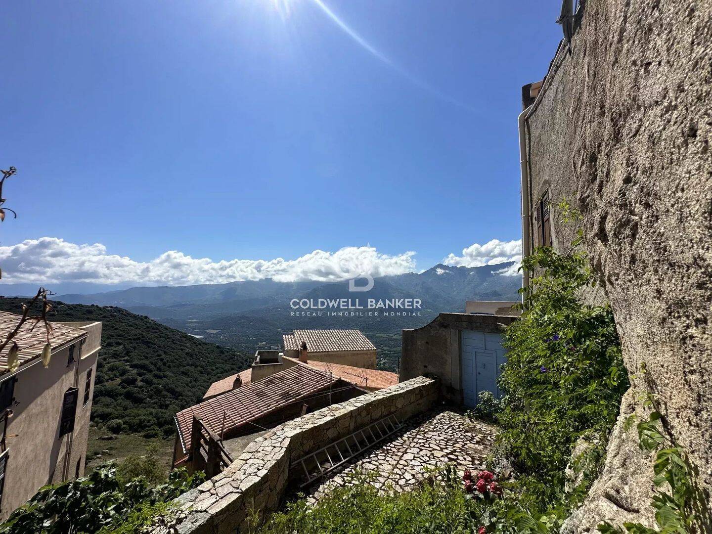 Maison 5 pièces 120 m² · à Sant'Antonino · 119,8 m² · 270 000 €
