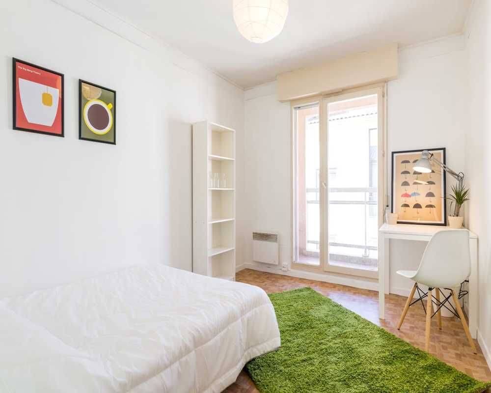 Appartement 5 pièces 100 m² · à Lyon 3ème Arrondissement · 100 m² · 690 €/mois