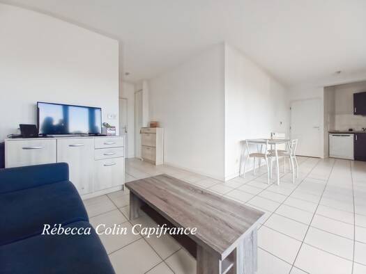 Appartement à vendre 147 000 € 2 pièces 1 chambre 51 m² Étage 3/3 Zone Industrielle Quatre Pavillons-La Gardette Lormont 33310