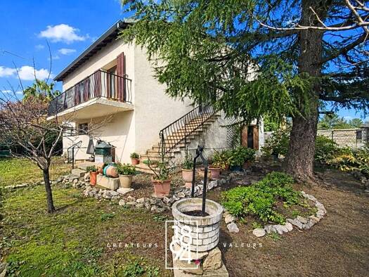 Villa à vendre 247 000 € 4 pièces 3 chambres 89 m² 476 m² de terrain Cirque-La Montcaldette Arles 13200