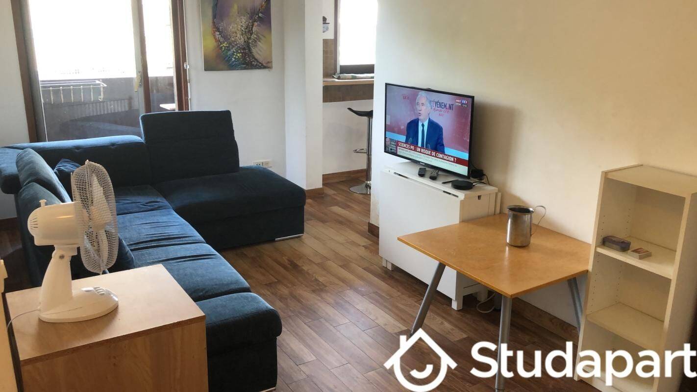 1 pièce 12 m² · à Cachan · 12 m² · 750 €