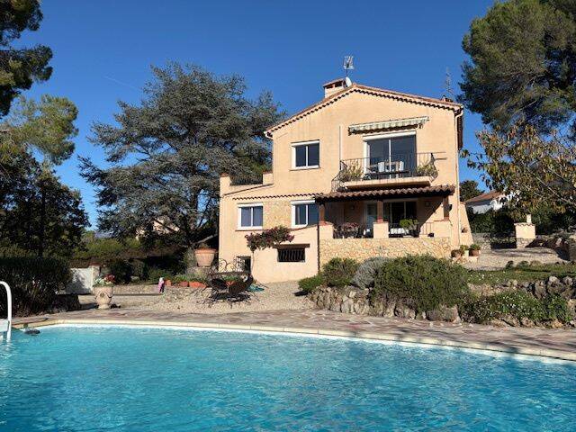 Maison 6 pièces 164 m² · à Mougins · 164 m² · 340 000 €