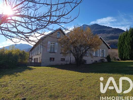Demeure à vendre 549 000 € 14 pièces 10 chambres 448 m² 4 029 m² de terrain Saint-Rémy-de-Maurienne 73660