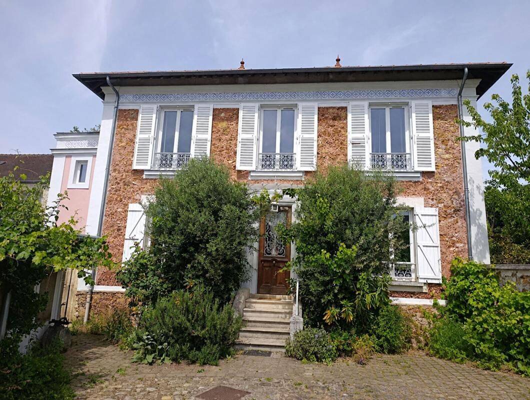 Maison 8 pièces 197 m² · à Yerres · 197 m² · 649 000 €