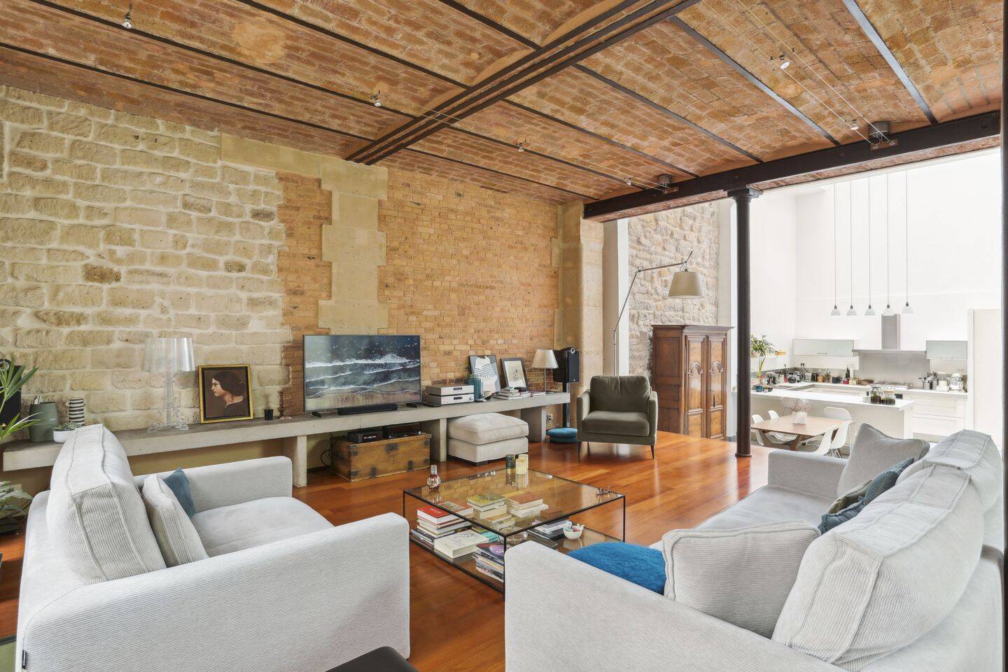 Appartement 5 pièces 214 m² · à Paris 3ème Arrondissement · 214 m² · 1 899 000 €