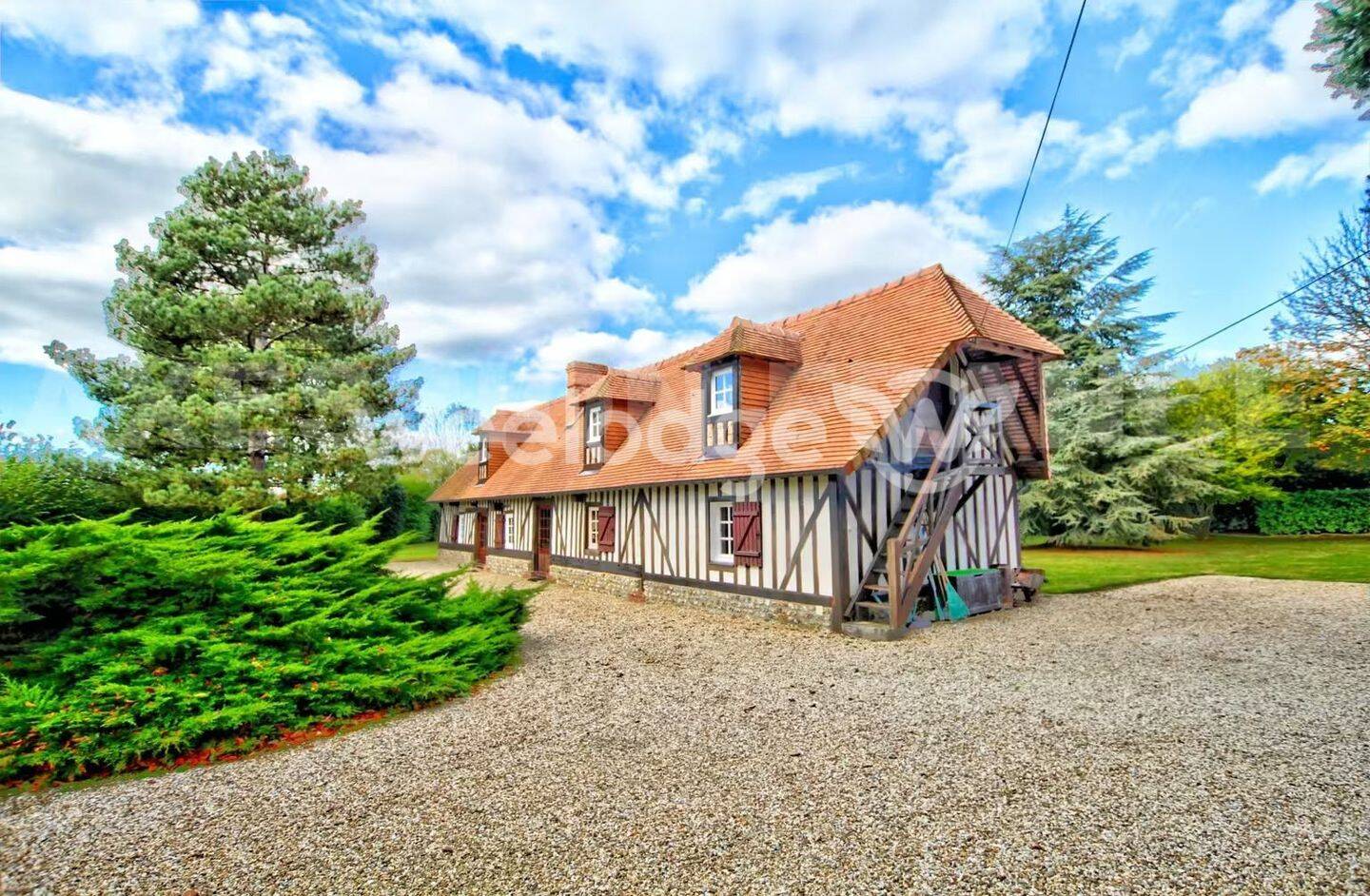 Maison 7 pièces 96 m² · à Lisieux · 96 m² · 395 200 €