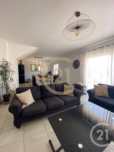 Maison 4 pièces 95 m² · à Remoulins · 95,5 m² · 1 100 €