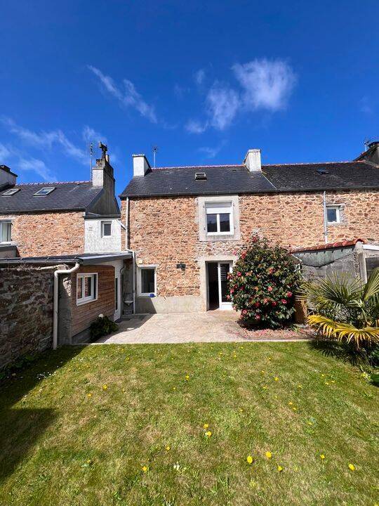 Maison 4 pièces 80 m² · à Landivisiau · 80 m² · 950 €