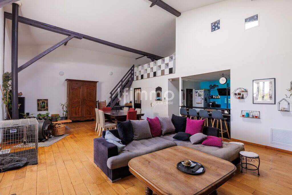 Maison 5 pièces 122 m² · à Ambès · 122,3 m² · 230 000 €