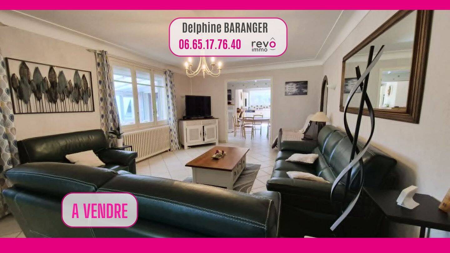 Maison 10 pièces 218 m² · à Chemillé-en-Anjou · 218 m² · 298 700 €