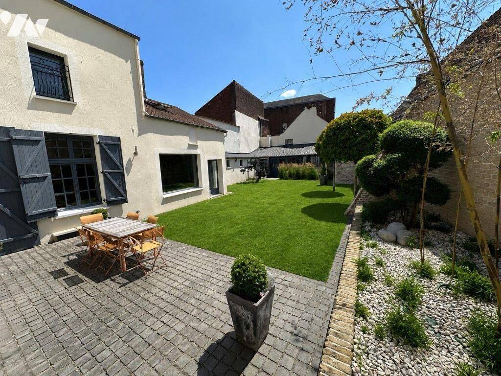 Maison 10 pièces 348 m² · à Saint-Omer · 348 m² · 568 750 €