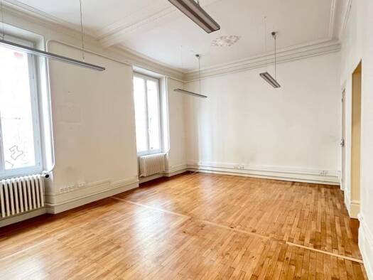 Appartement à vendre 170 000 € 69,2 m² RDC Grenoble 38000