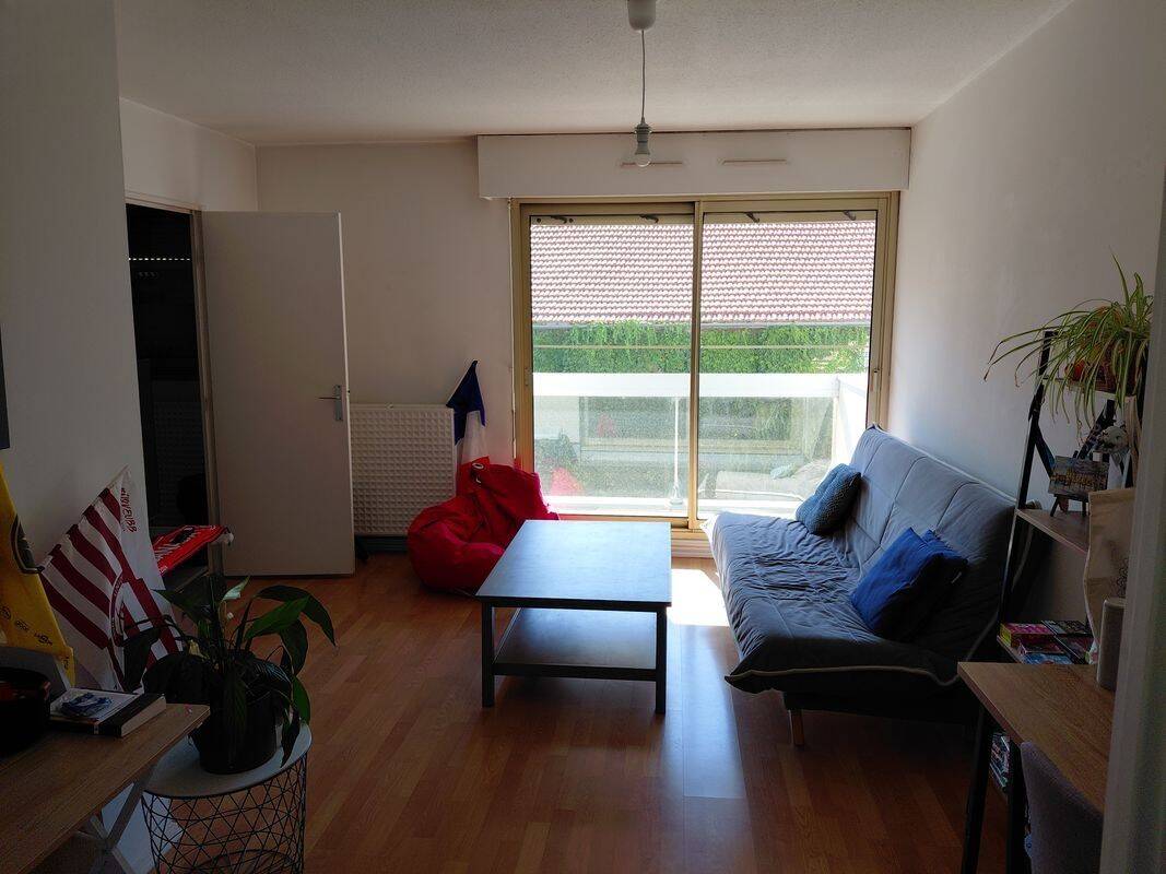 Appartement 2 pièces 42 m² · à Bordeaux · 42 m² · 735 €
