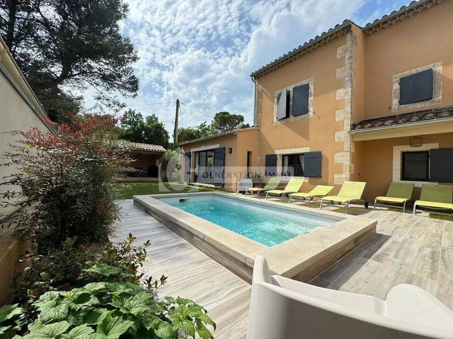Maison 4 pièces 126 m² · à Saint-Rémy-de-Provence · 125,6 m² · 2 600 €
