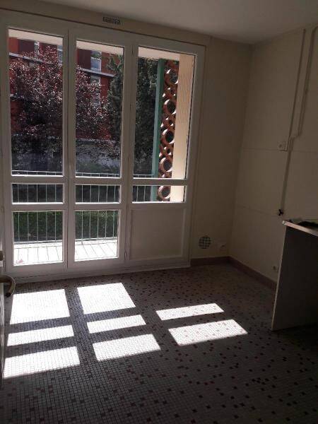 Appartement 4 pièces 72 m² · à Givors · 72 m² · 745 €