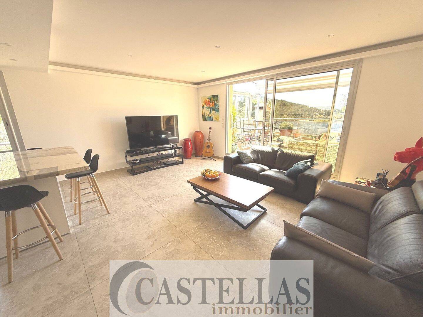 Appartement 3 pièces 72 m² · à Carnoux-en-Provence · 72 m² · 460 000 €