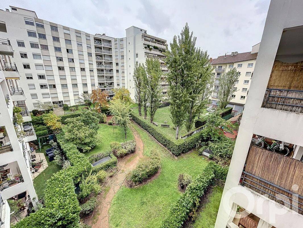 Appartement 2 pièces 56 m² · à Lyon 7ème Arrondissement · 56,4 m² · 996 €/mois