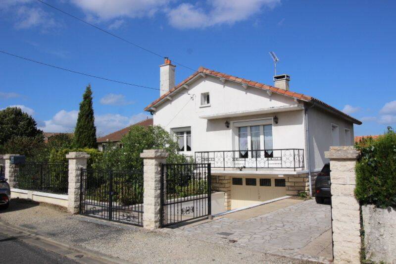 Maison 5 pièces 75 m² · à Naintré · 74,6 m² · 128 000 €