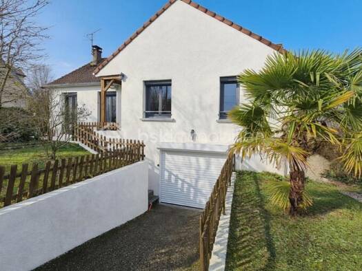 Maison de plain-pied à vendre 299 000 € 6 pièces 4 chambres 140 m² 601 m² de terrain Mouroux 77120