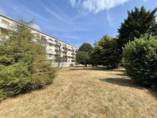 Appartement à vendre 199 000 € 3 pièces 2 chambres 58 m² Étage 3/4 Les Callais Eaubonne 95600