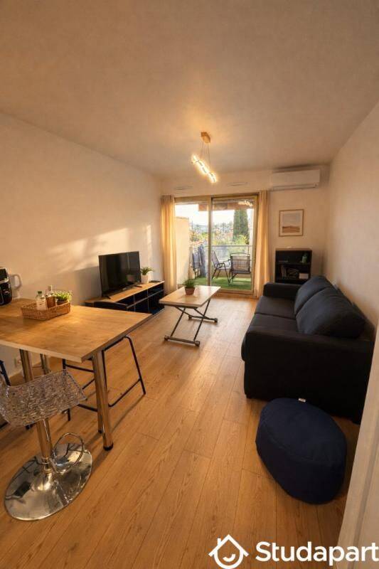 Appartement 1 pièce 23 m² · à Vallauris · 23 m² · 850 €