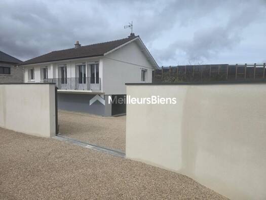 Pavillon à vendre 299 000 € 5 pièces 3 chambres 85 m² 585 m² de terrain Bief du Moulin Longvic 21600