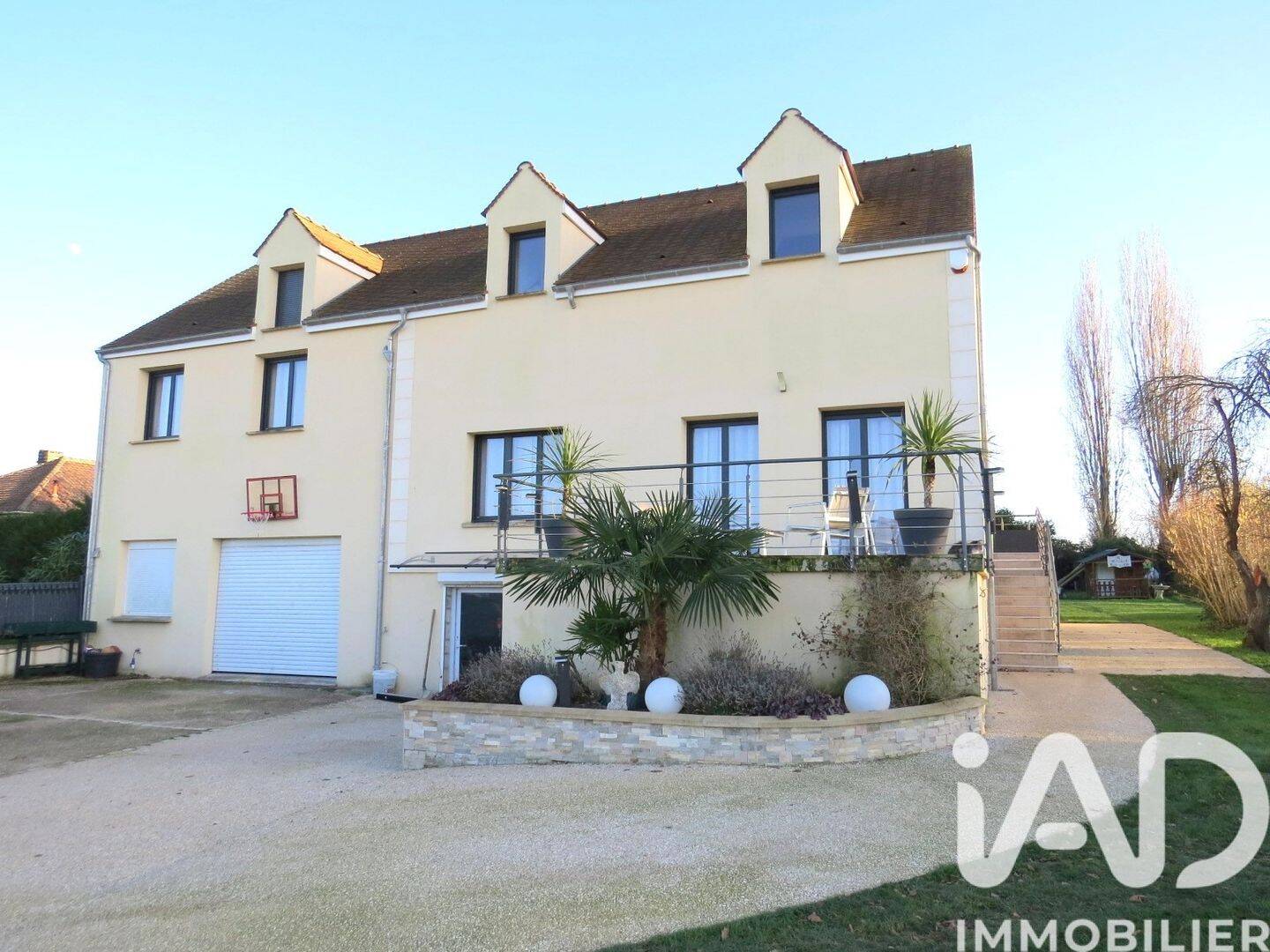Maison 11 pièces 272 m² · à Chaumont-en-Vexin · 272 m² · 498 000 €
