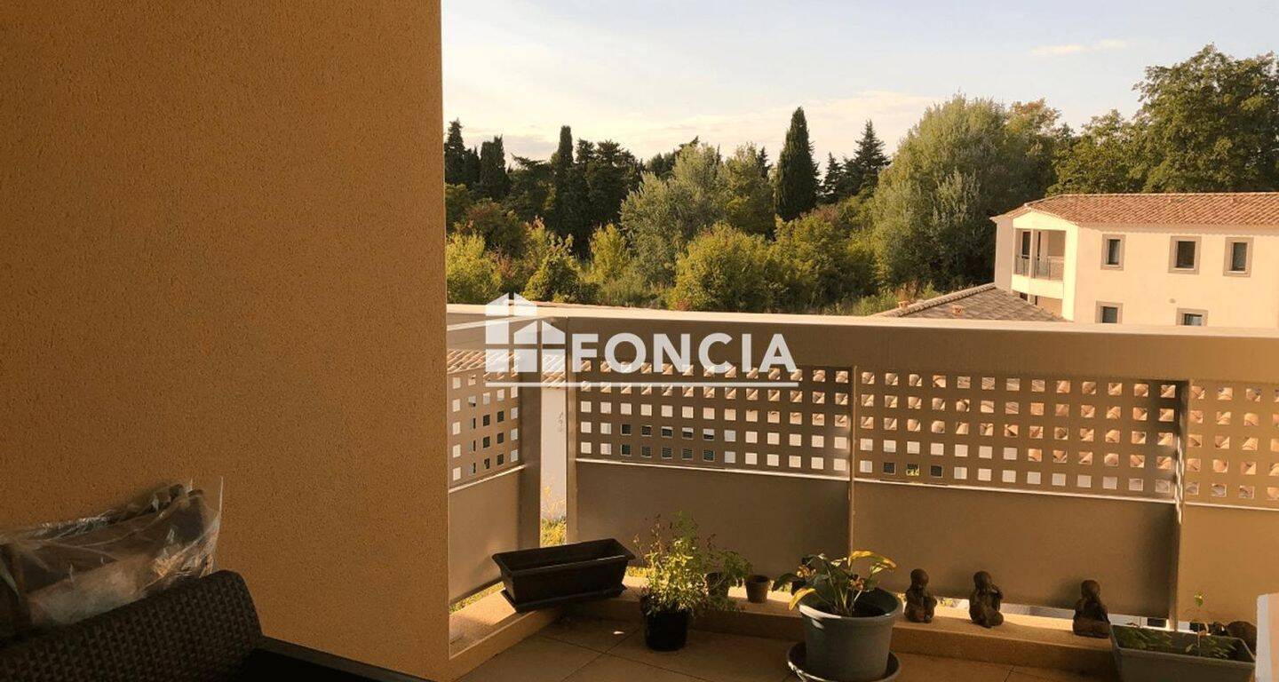 Appartement 2 pièces 43 m² · à L'Isle-sur-la-Sorgue · 43 m² · 599 €