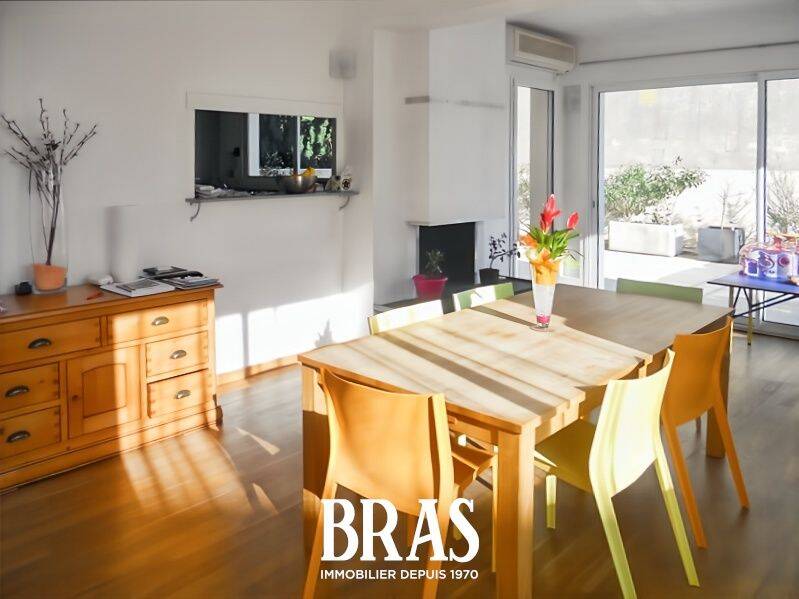 Maison 6 pièces 155 m² · à Nantes · 155 m² · 2 100 €